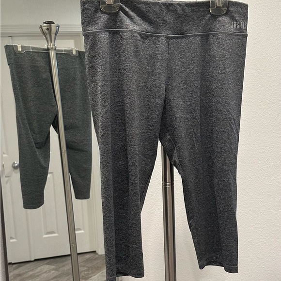 Justice Capri Legging 18 1/2 PLUS hthrd gray - size Childrens Clothing: 18 - Picture 1 of 1
